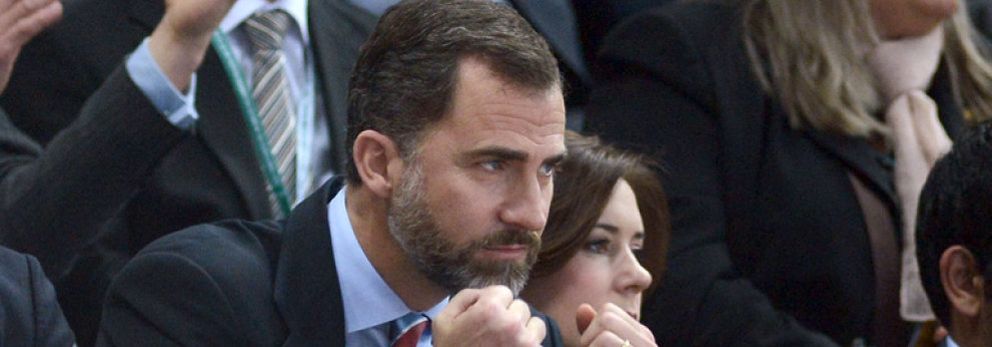 Foto: El príncipe Felipe pierde el pulso con García Revenga tras exigir su cese fulminante