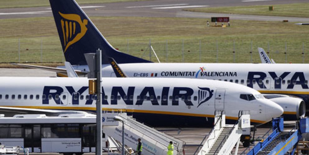 Foto: Un avión de Ryanair regresa al aeropuerto por despresurización de la cabina