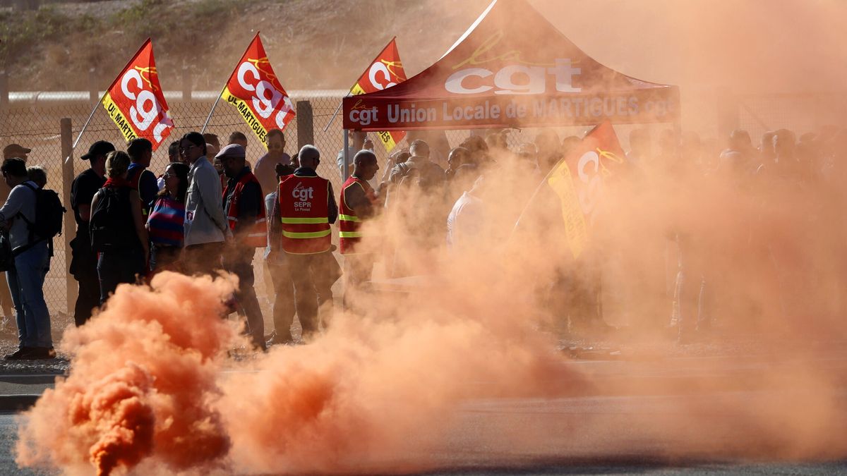 La huelga en refinerías de Francia se tensa y amenaza con desabastecer más gasolineras