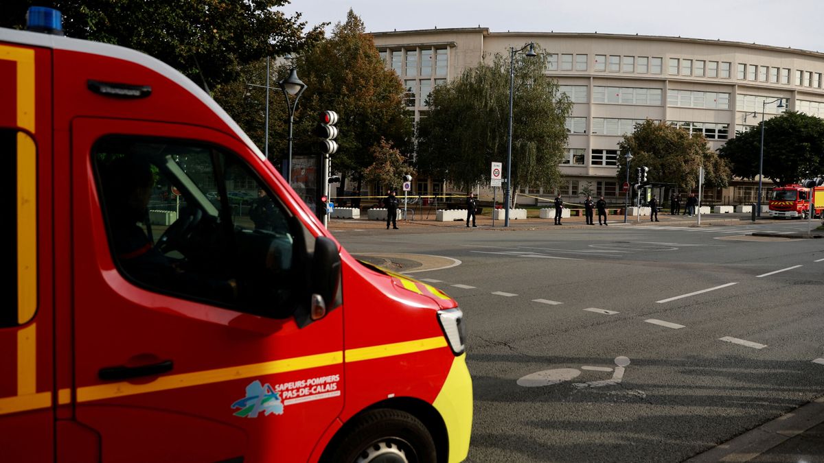 Desalojado por una alerta de bomba el liceo francés que sufrió un ataque terrorista el viernes