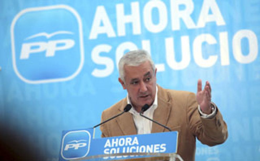 Foto: Los empresarios andaluces no quieren ‘subvenciones’ de la Junta y cargan contra Arenas