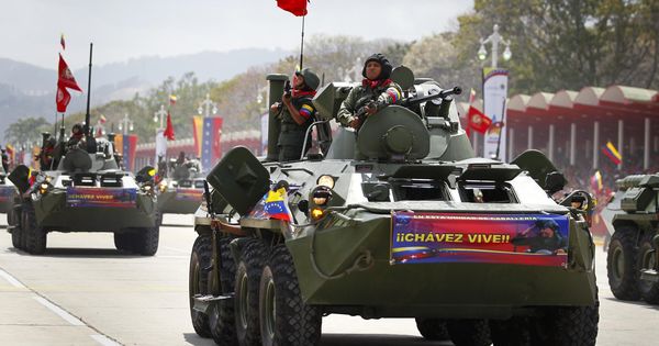 Foto: Tanques del ejército venezolano durante un desfile militar para conmemorar la muerte de Hugo Chávez, en marzo de 2014. (Reuters)