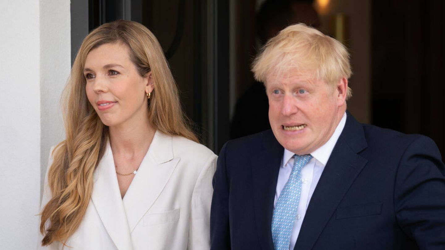 Boris Johnson y Carrie Symonds. (Getty/Stefan Rousseau)