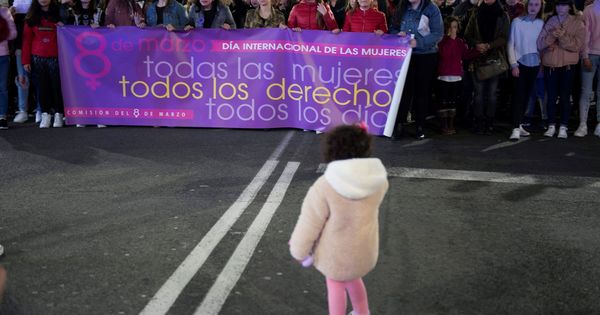 Foto: Manifestación del 8 de marzo de 2018 en Santander. (EFE)