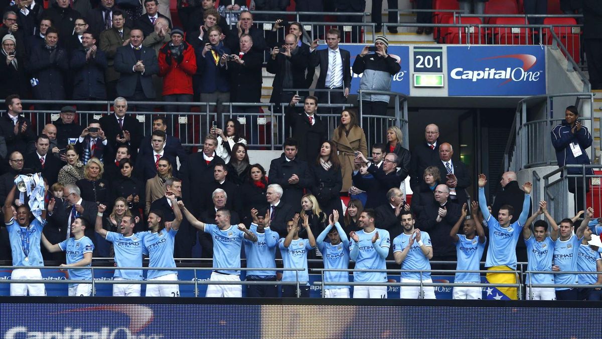 Jesús Navas certifica el primer título para el nuevo Manchester City de Pellegrini