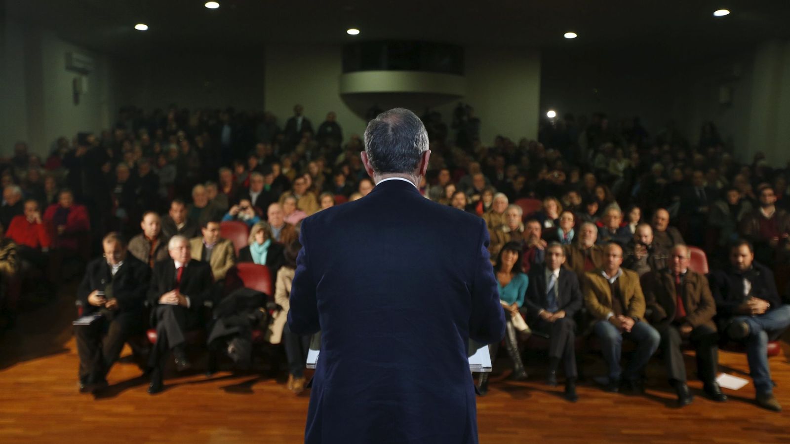 Foto: El favorito en las encusestas, Marcelo Rebelo, en un evento de la campaña de las presidenciales portuguesas