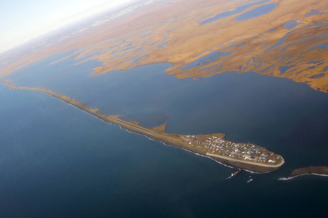 La isla de Kivalina vista desde el aire, en 2015. (Reuters)