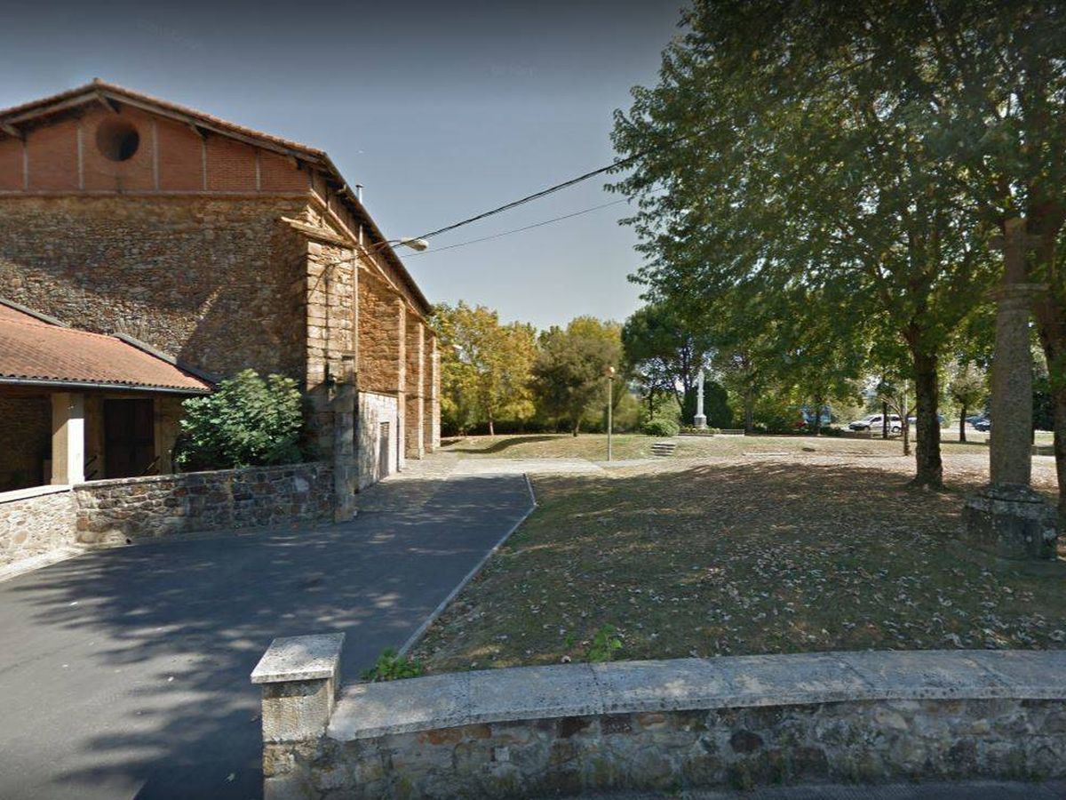 Foto: Una menor ha denunciado ser víctima de una agresión sexual en la parte trasera de la iglesia San Fausto. (Google Maps)