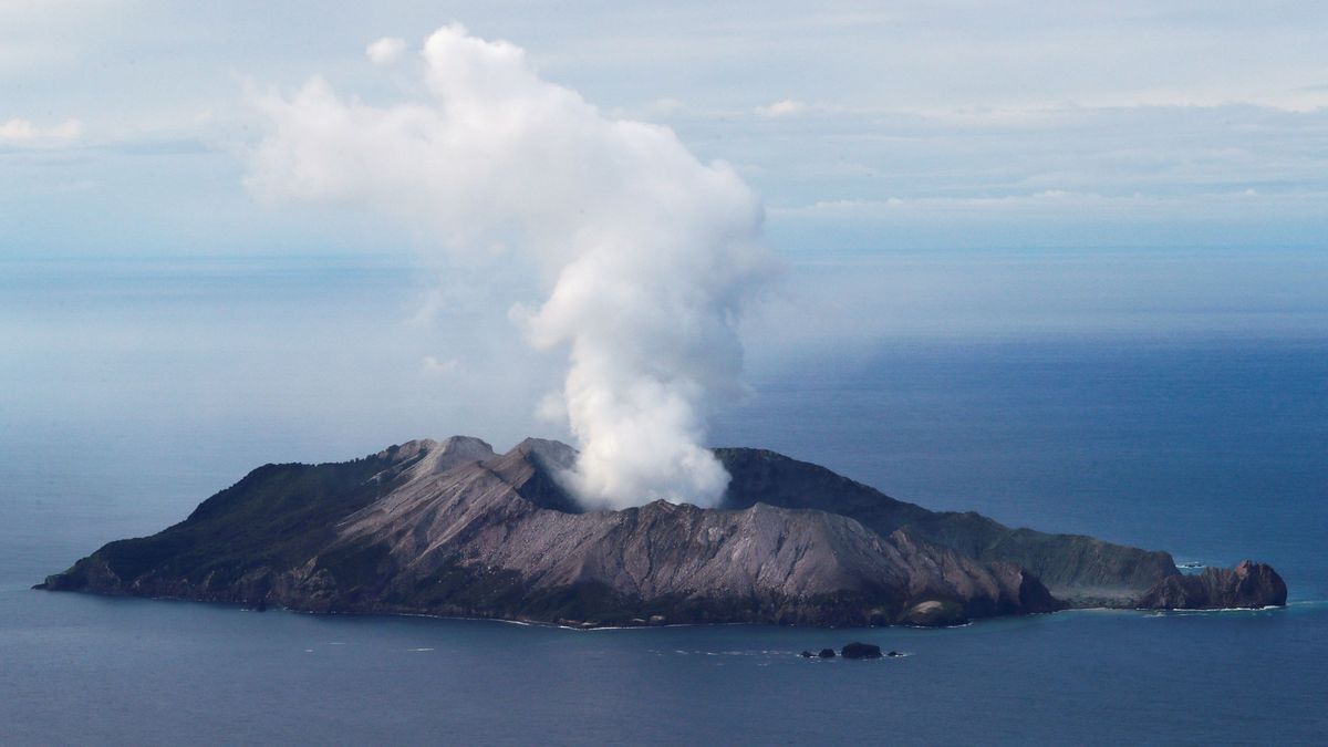 Los dueños del volcán Whakaari, cuya erupción mató a 22 personas, declarados culpables de fallos de seguridad