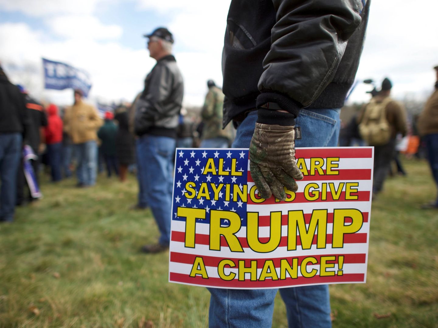 Seguidores de Donald Trump durante la marcha 'People 4 Trump' en Bensalem, Pensilvania. (Reuters) 