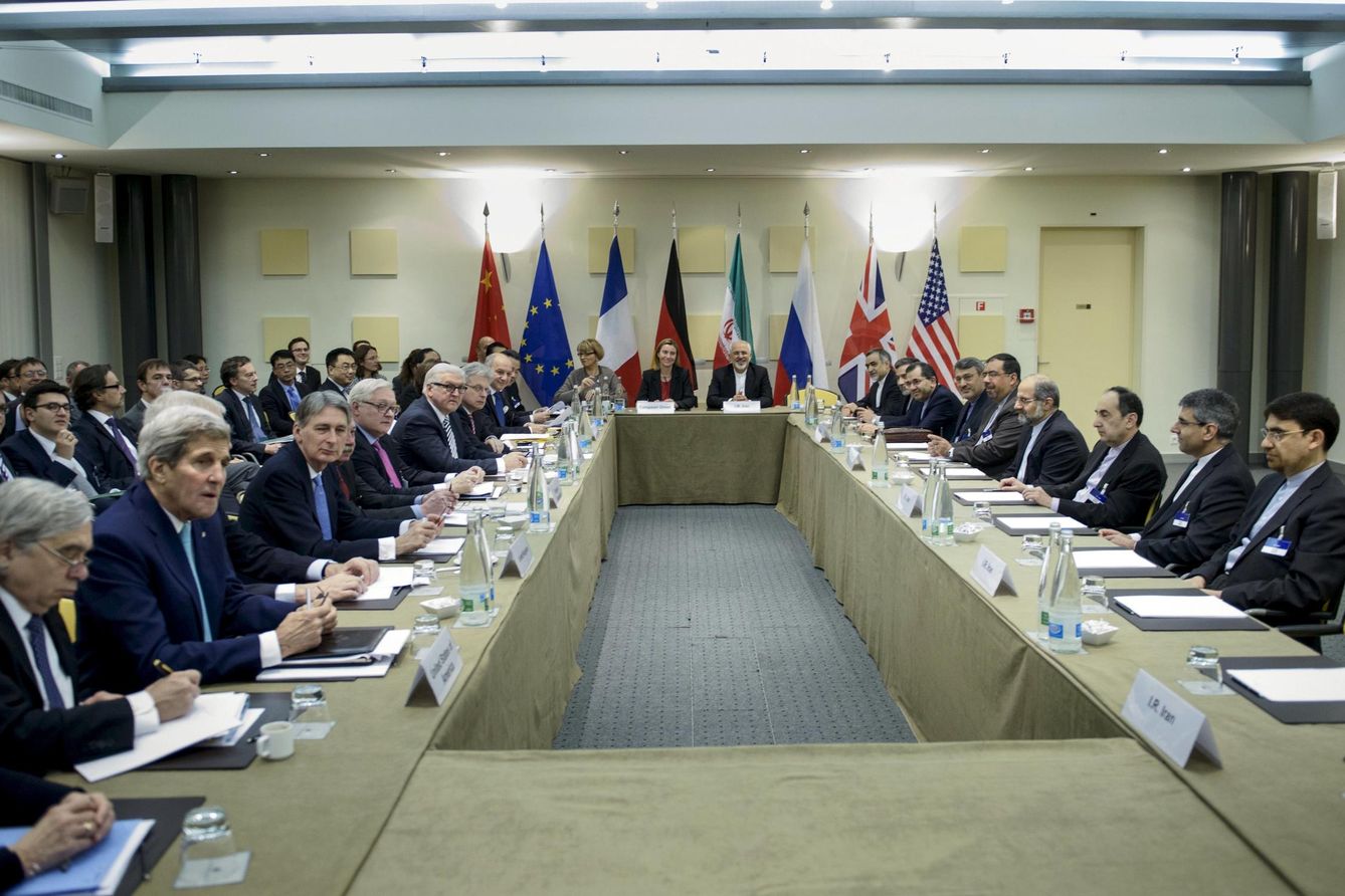 Foto: Los representantes de Irán y del Grupo P5+1 durante las negociaciones en Lausana (Reuters)