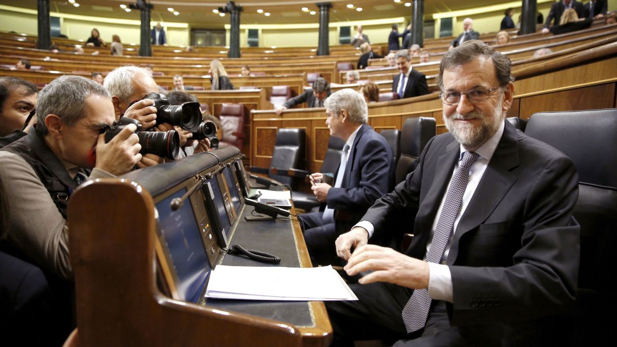 Rajoy “asume” las palabras de perdón de Cospedal a los familiares del Yak