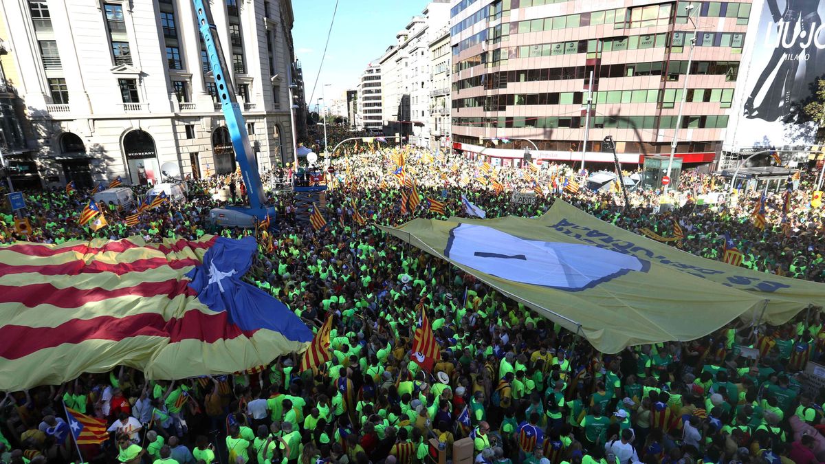 El informe de la Generalitat a las embajadas: "La votación fuera del país ha comenzado"