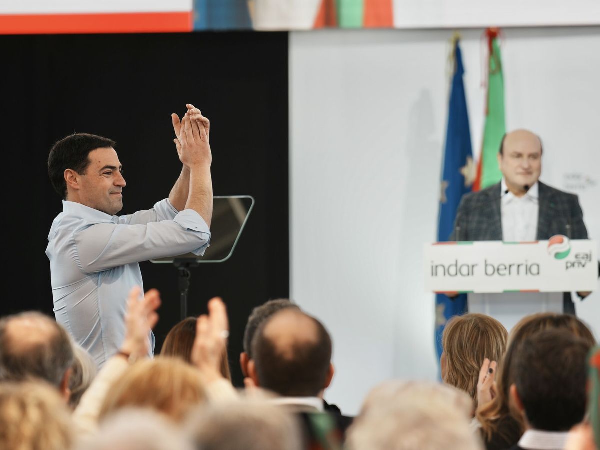 Foto: Imanol Pradales, durante el acto de presentación de su candidatura. (Europa Press)