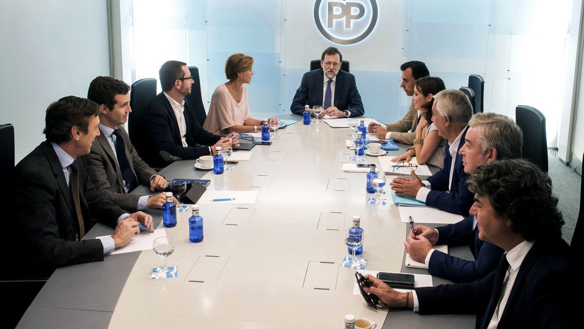 El PP apalabra el apoyo del PDeCAT al decreto de la estiba ante la crisis del PSOE