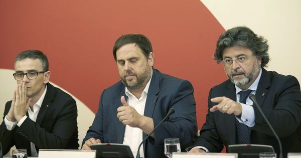 Foto: El exsecretario general de Vicepresidencia y Economía de la Generalitat Josep María Jové y el exvicepresidente del Govern Oriol Junqueras. (EFE)