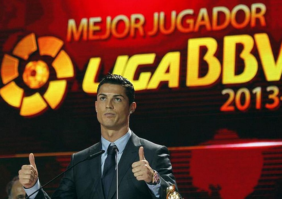 Foto: Cristiano, recogiendo uno de los premios de la Liga de Fútbol Profesional (LFP). 