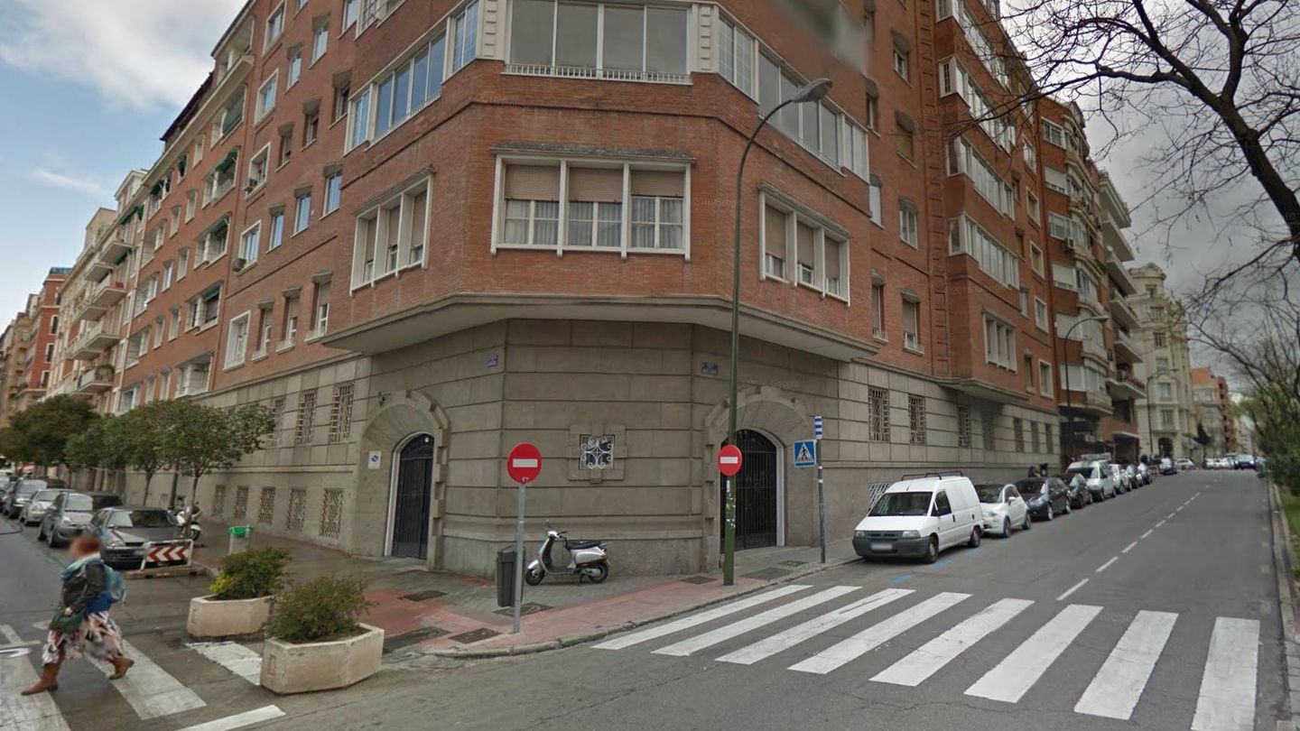 Edificio situado en el número 5 de la calle Juan Bravo de Madrid. (Google Maps)
