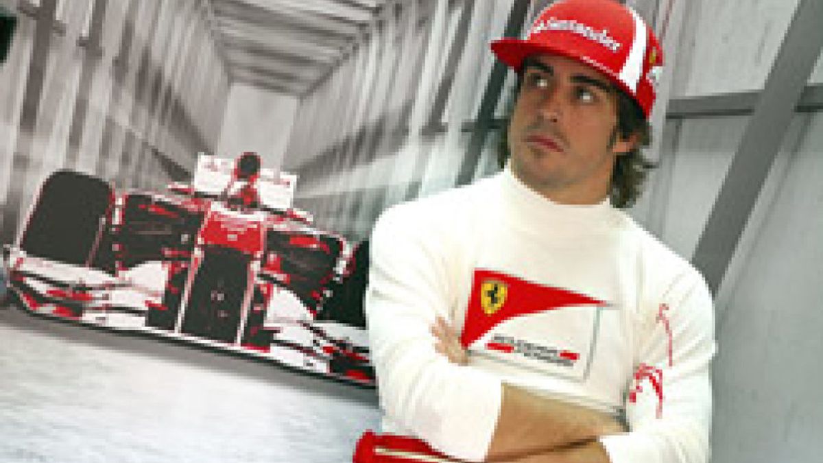 Alonso sobre el accidente de Pérez: "Por muy paquetes que seamos todos, nos jugamos la vida"
