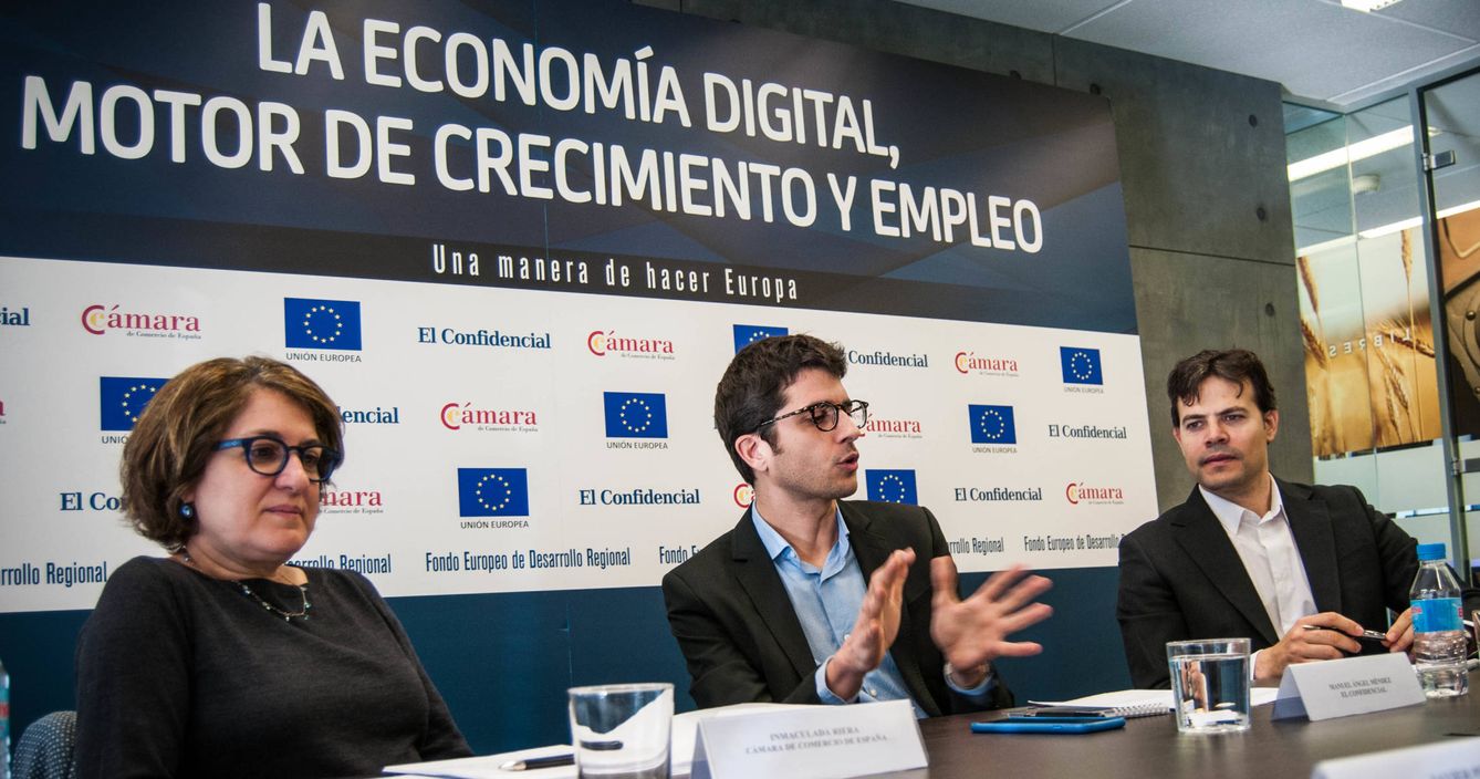 Mesa redonda 'La economía digital, motor de crecimiento y empleo', organizada por El Confidencial y la Cámara de Comercio. (Foto: Carmen Castellón)