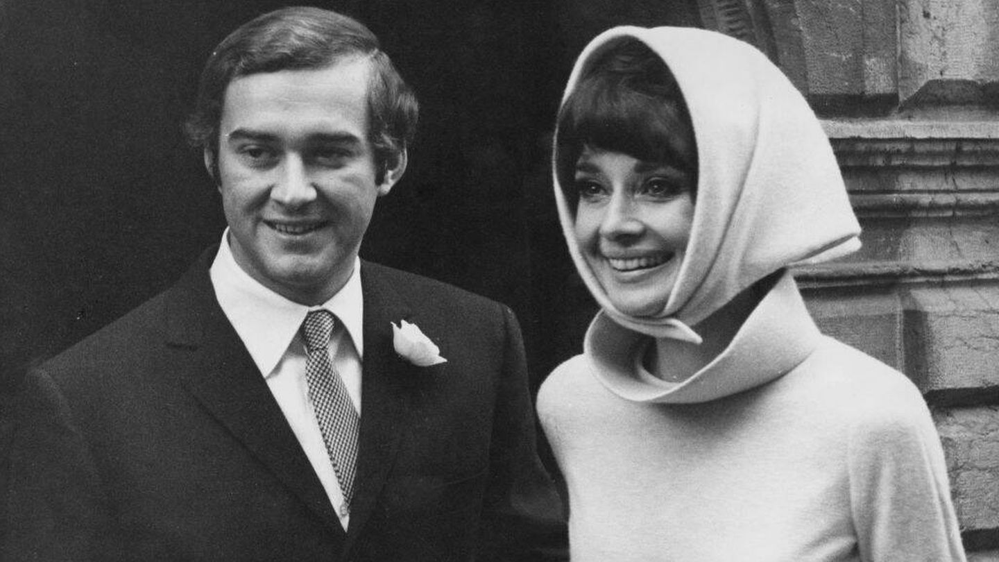 Audrey Hepburn en su tercera boda en 1969. (Getty Images)