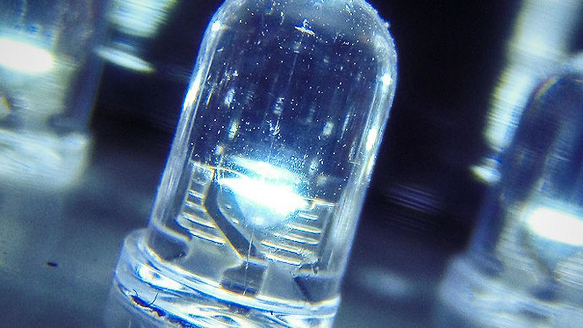 Científicos consiguen 'congelar' la luz y convertirla en un sólido