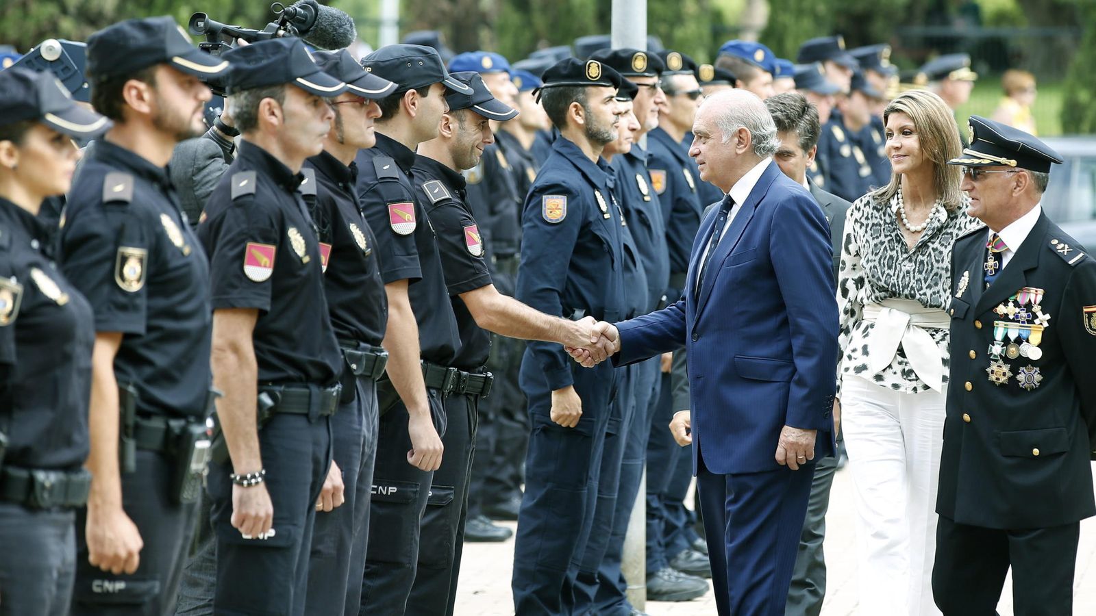 Foto: El ministro del Interior, Jorge Fernández Díaz (3º d) (EFE)