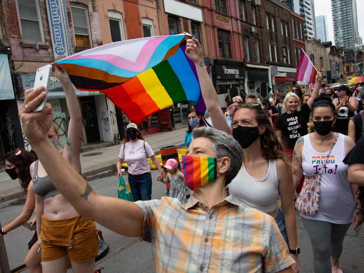 Foto: Manifestación con motivo del Orgullo LGTBQ+ de Toronto (Reuters/Nick Lachance)