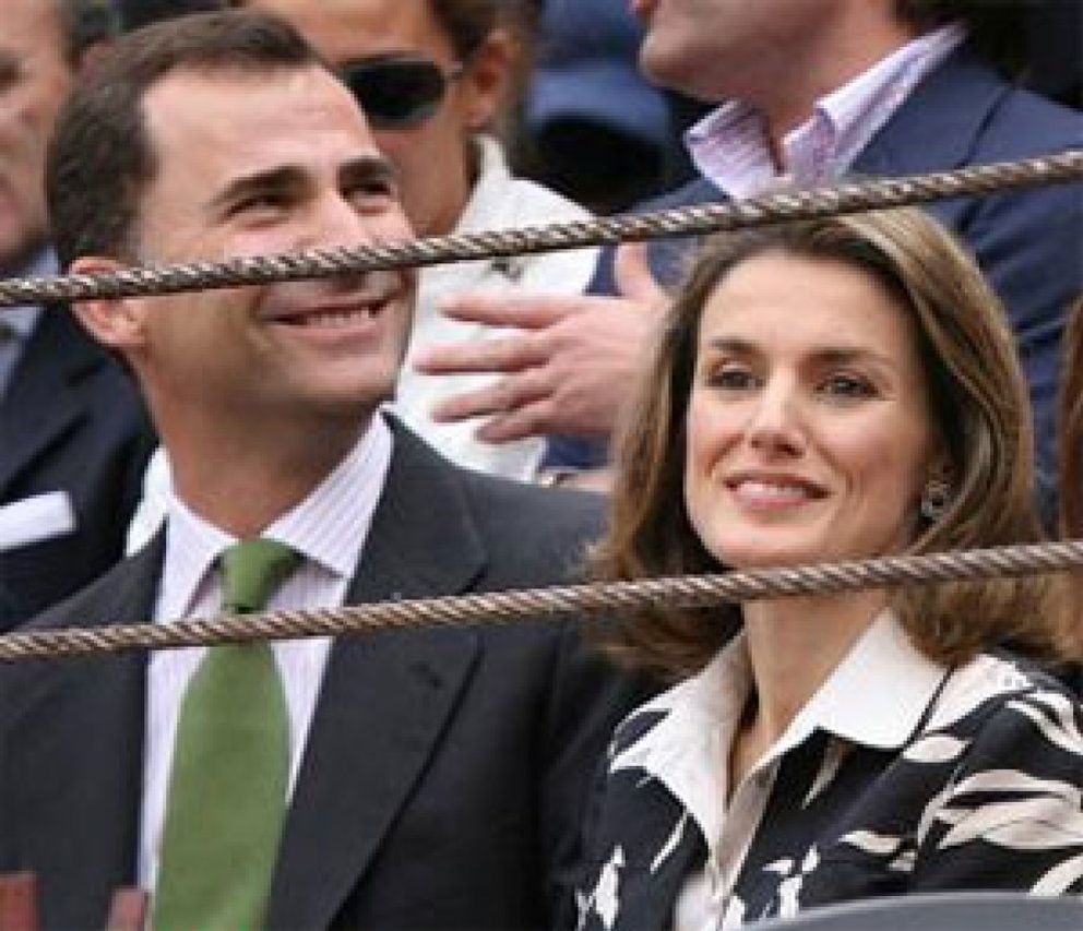 Foto: Los príncipes de Asturias se van a los toros