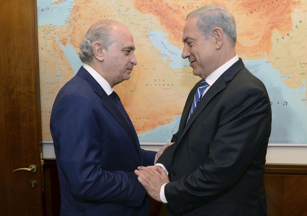 Foto:  El ministro español de Interior, Jorge Fernández Díaz,iz., y el primer ministro israelí, Benjamín Netanyahu. (Efe)