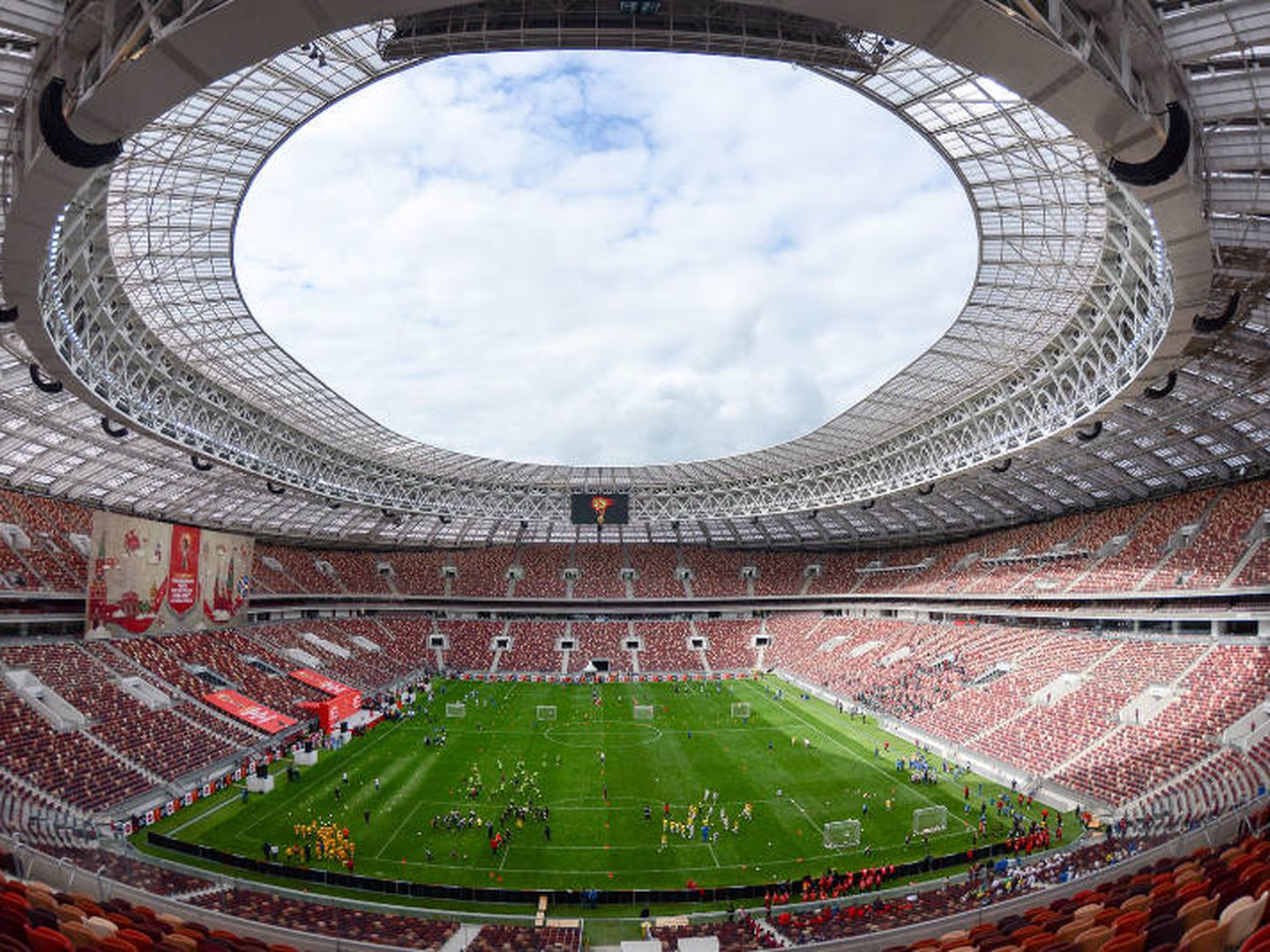 Interior del Estadio Luzhnikí de Moscú | C.C.