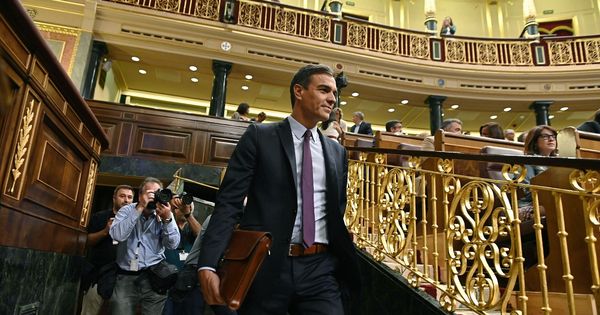 Foto: Pedro Sánchez, en el Congreso, durante el debate por el Open Arms. (EFE)