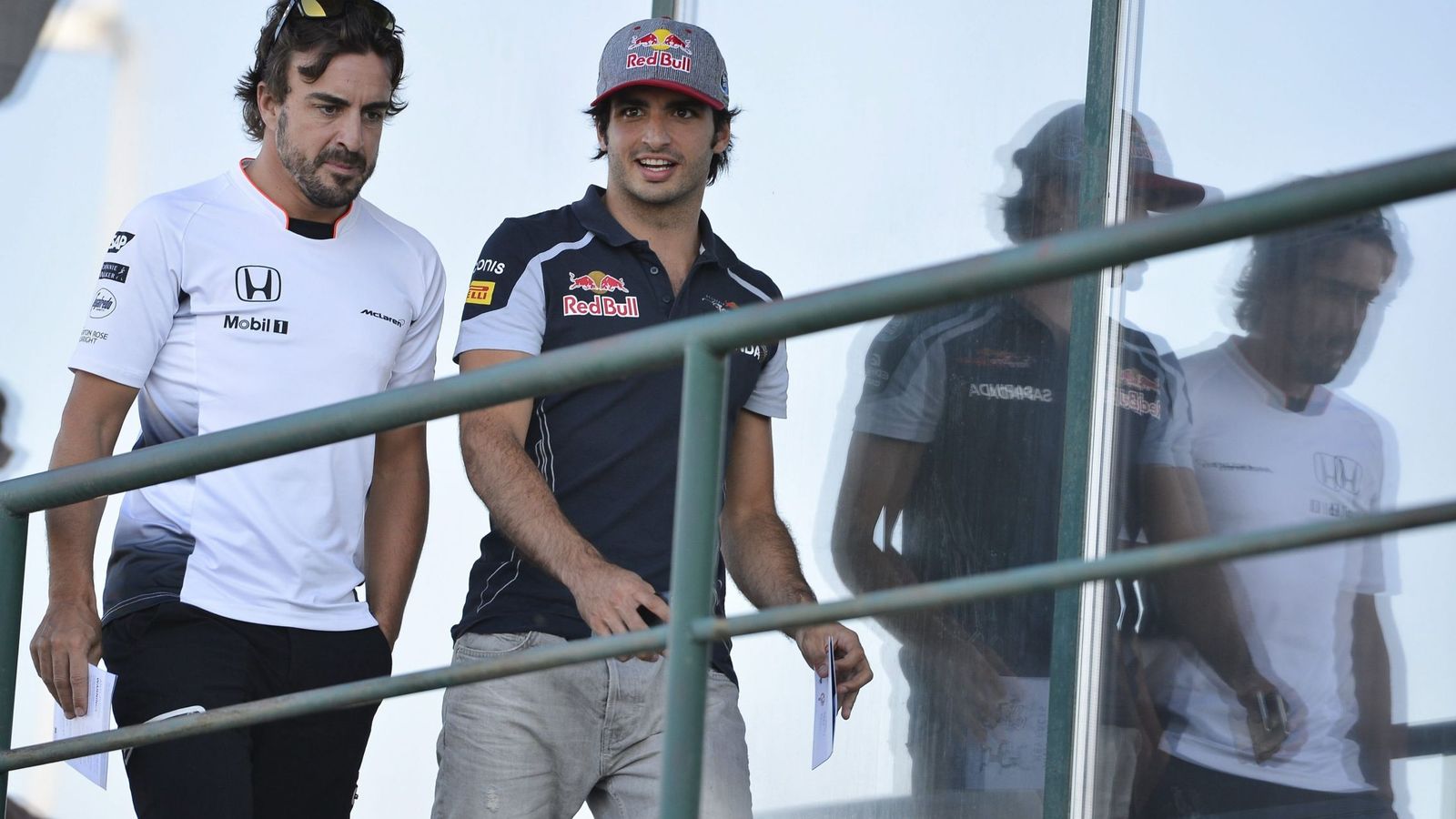 Foto: Fernando Alonso y Carlos Sainz esta temporada.