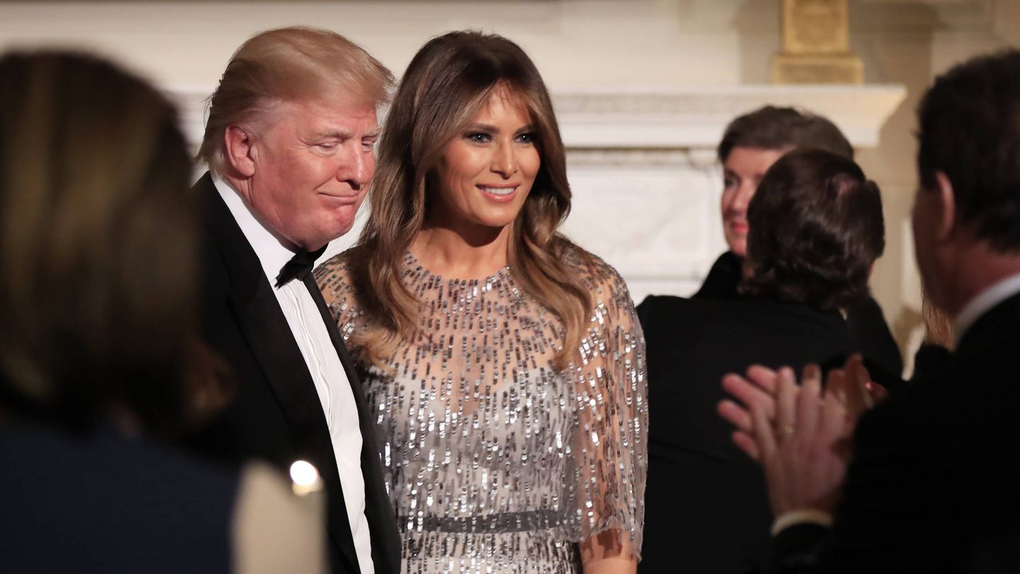 Melania y Donald Trump en el acto de este jueves en la Casa Blanca. (Gtres)