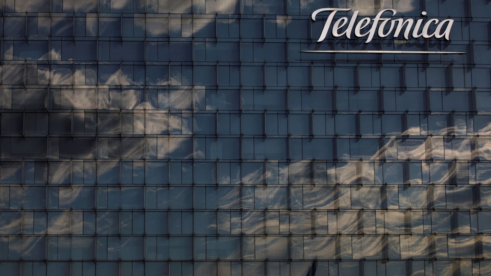 Foto: La sede de Telefónica en Madrid (España). (Reuters)