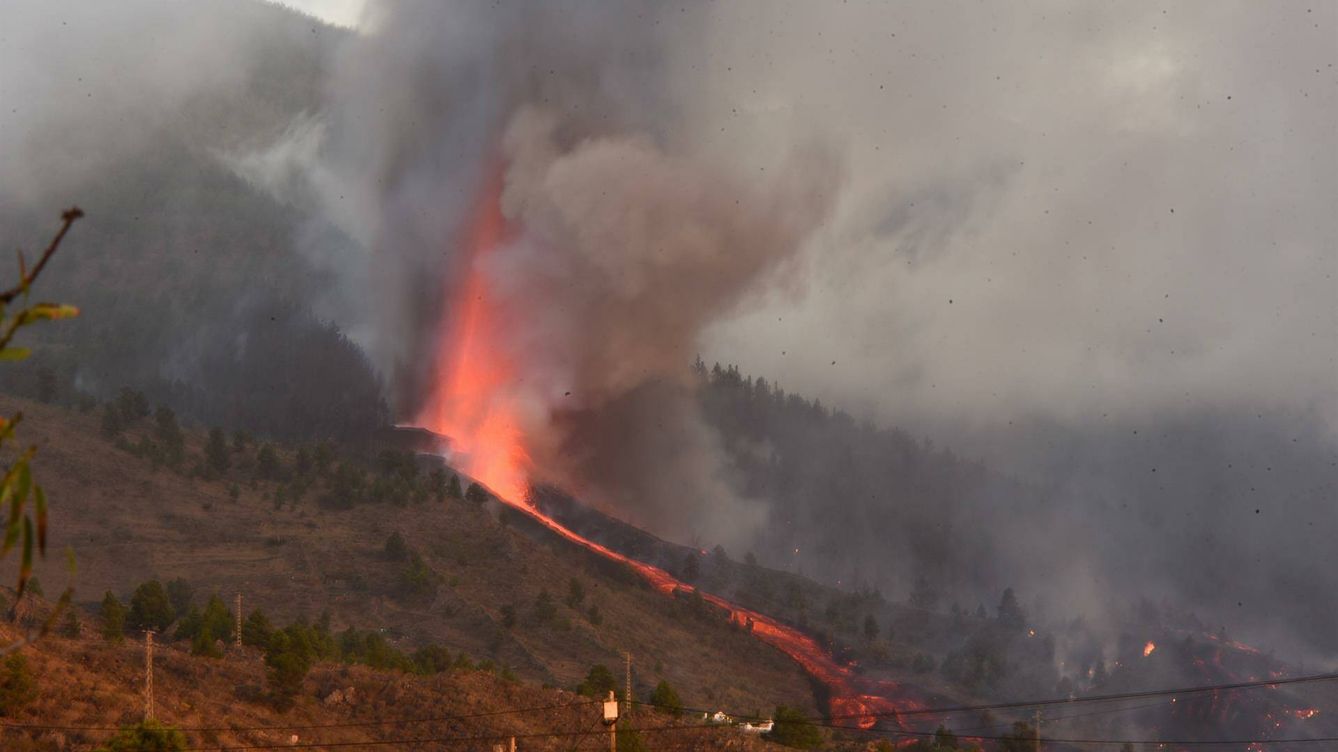 El volcán de La Palma podría provocar una lluvia ácida cuando la lava llegue al mar: Habrá explosiones