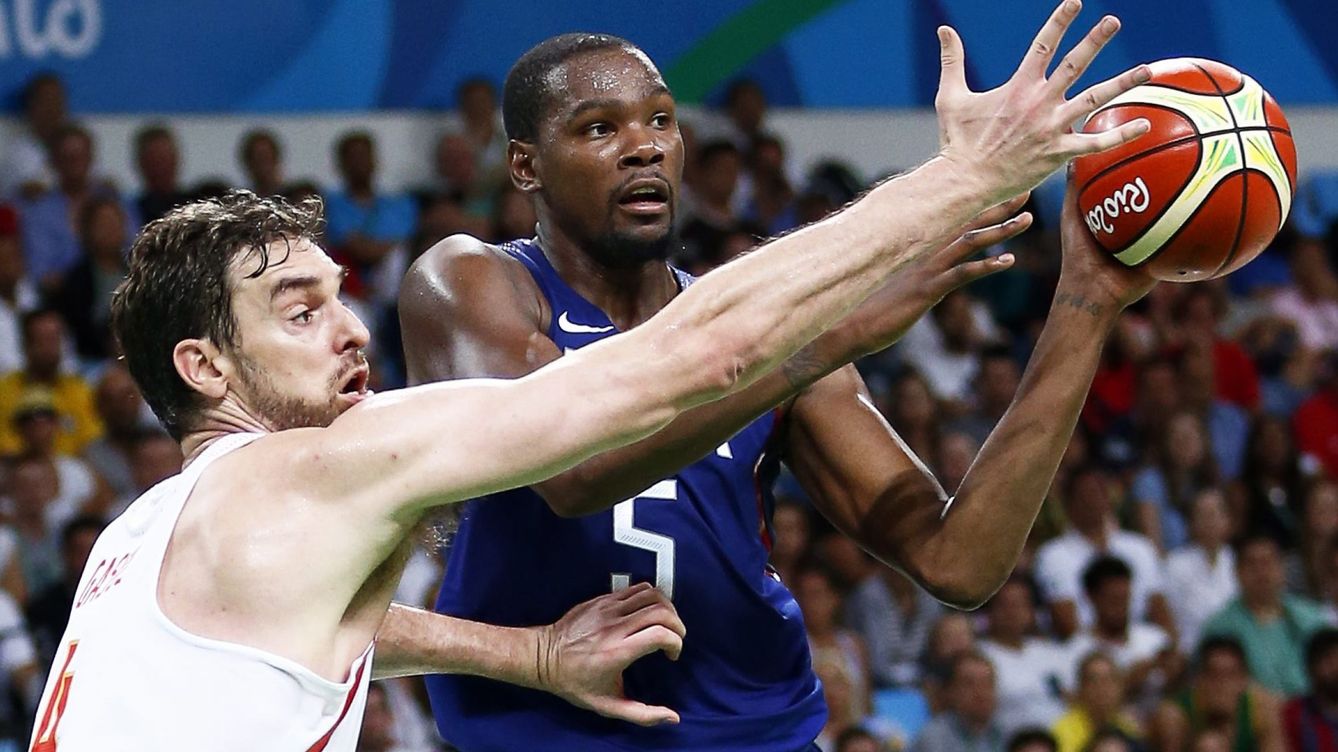 Foto: España cae ante EEUU en baloncesto y peleará por el bronce