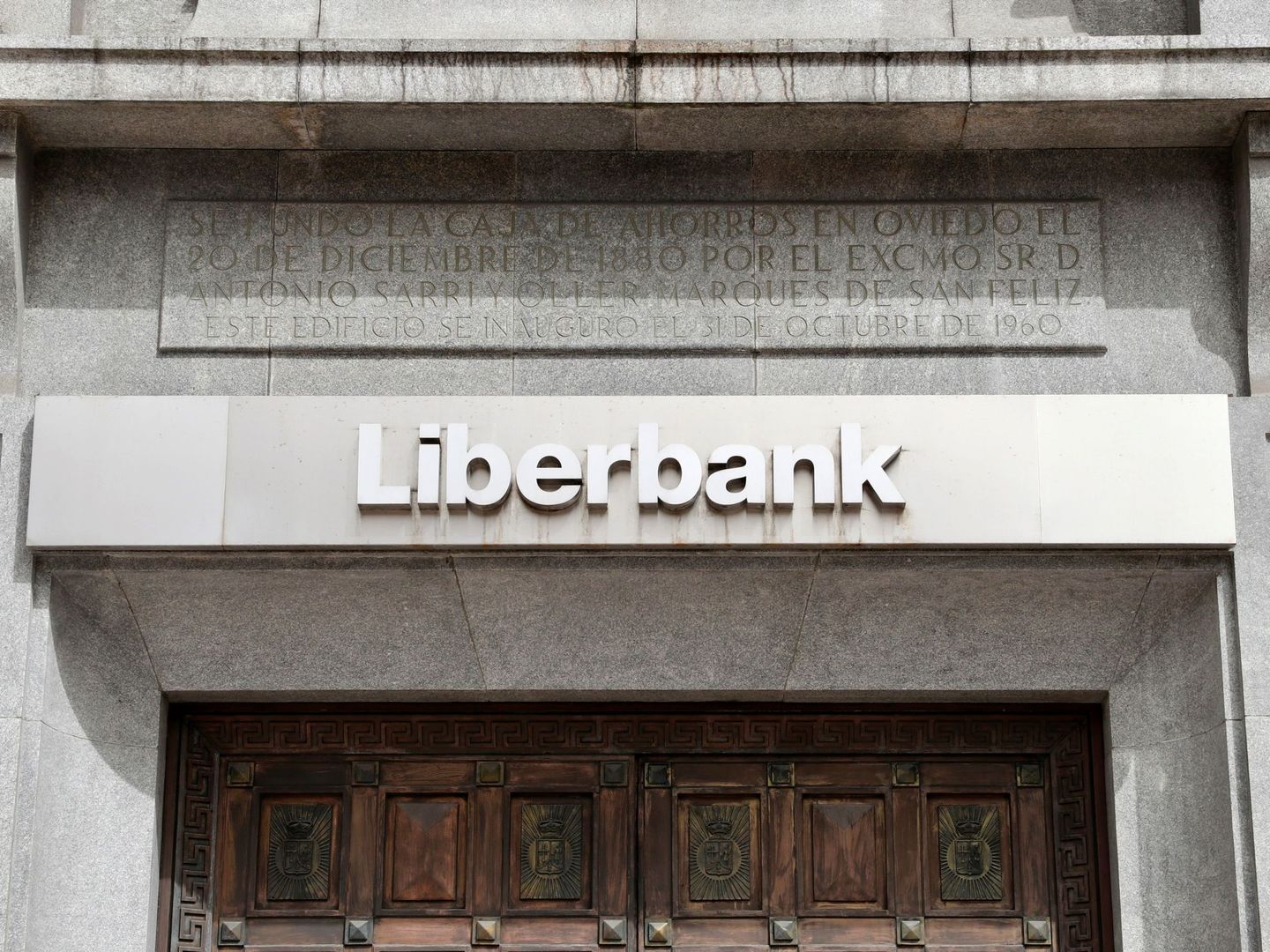 Antigua sede de Liberbank en Oviedo. (EFE/J. L. Cereijido)