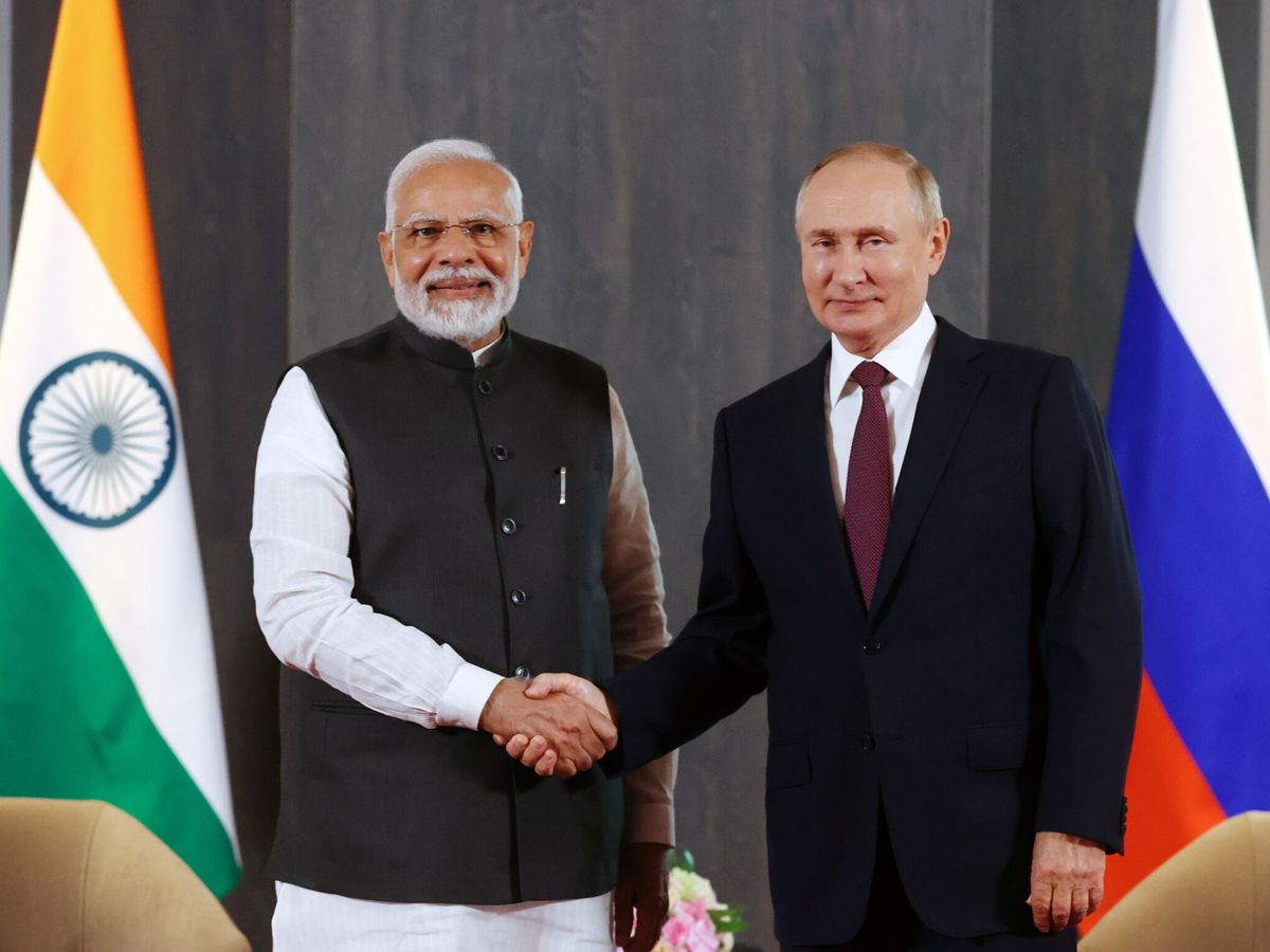 Foto: Vladímir Putin junto a Narendra Modi, primer ministro de India. (EFE)