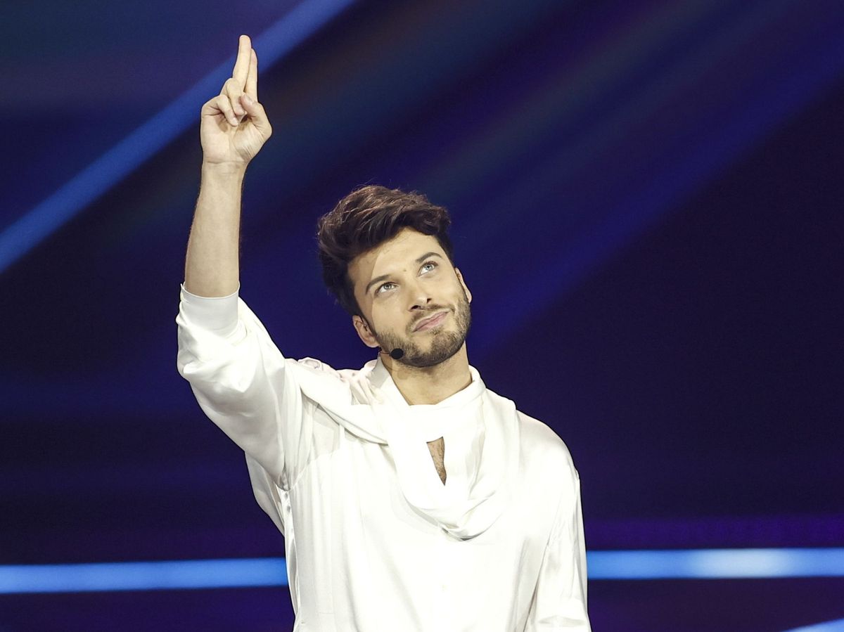 Foto: Blas Cantó durante la segunda semifinal del festival de Eurovisión 2021 (EFE)
