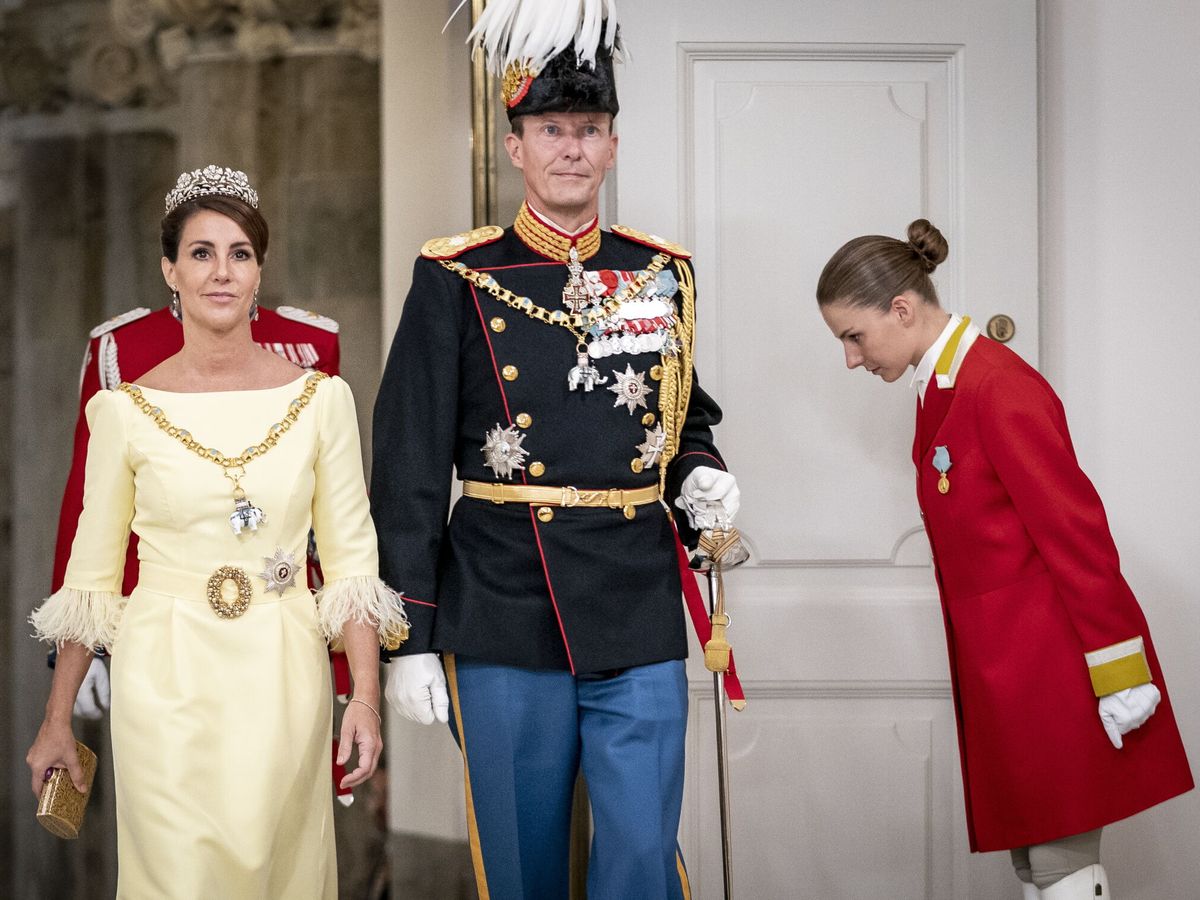 Foto: El príncipe Joaquín con su mujer, Marie, recientemente en la celebración del 50 jubileo de la reina Margarita. (EFE/Mads Claus Rasmussen)