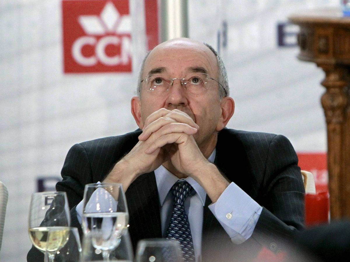 Foto: El exgobernador del Banco de España Miguel Ángel Fernández Ordóñez, en 2009. (EFE)
