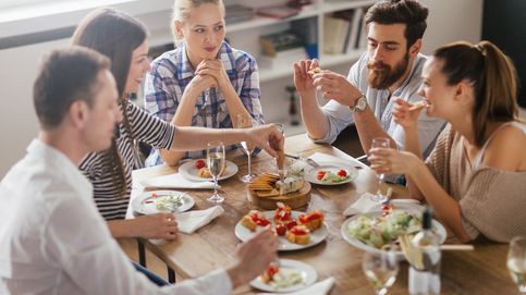 Los cuatro pasos para ser el mejor anfitrión si invitas a alguien a cenar en tu casa