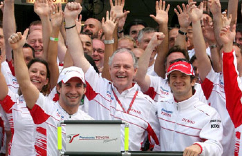 Foto: El equipo Toyota abandonó Interlagos 'camuflado' de Brasil por consejo de Massa