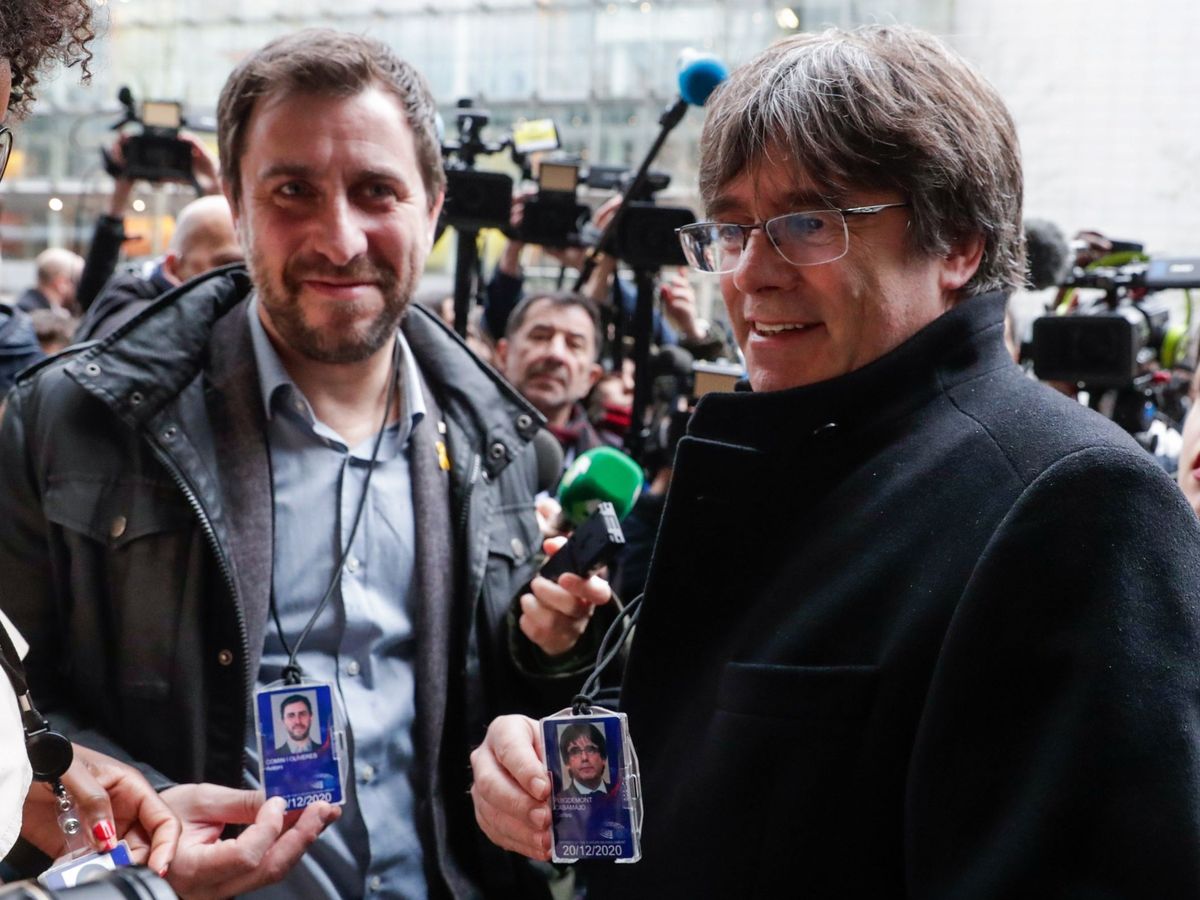 Foto: Carles Puigdemont y Toni Comin en Bruselas. (EFE)