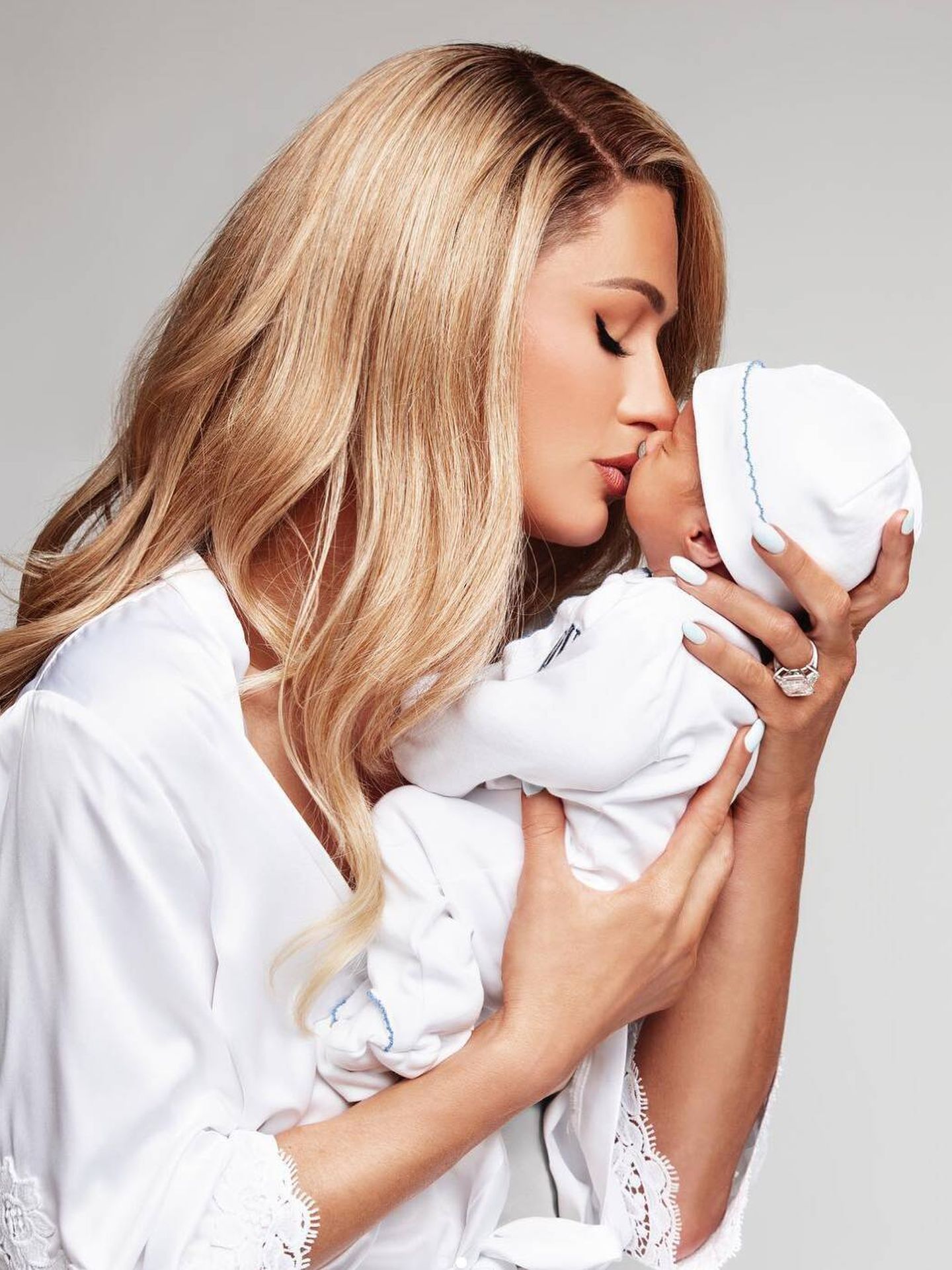 Paris Hilton y su hijo Phoenix (Instagram/@parishilton)