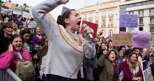 Foto: Miles de mujeres se han manifestado por sus derechos en todo el país. (EFE)