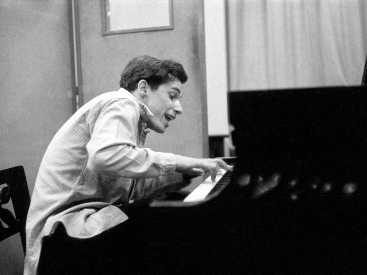 Foto: Glenn Gould al piano.