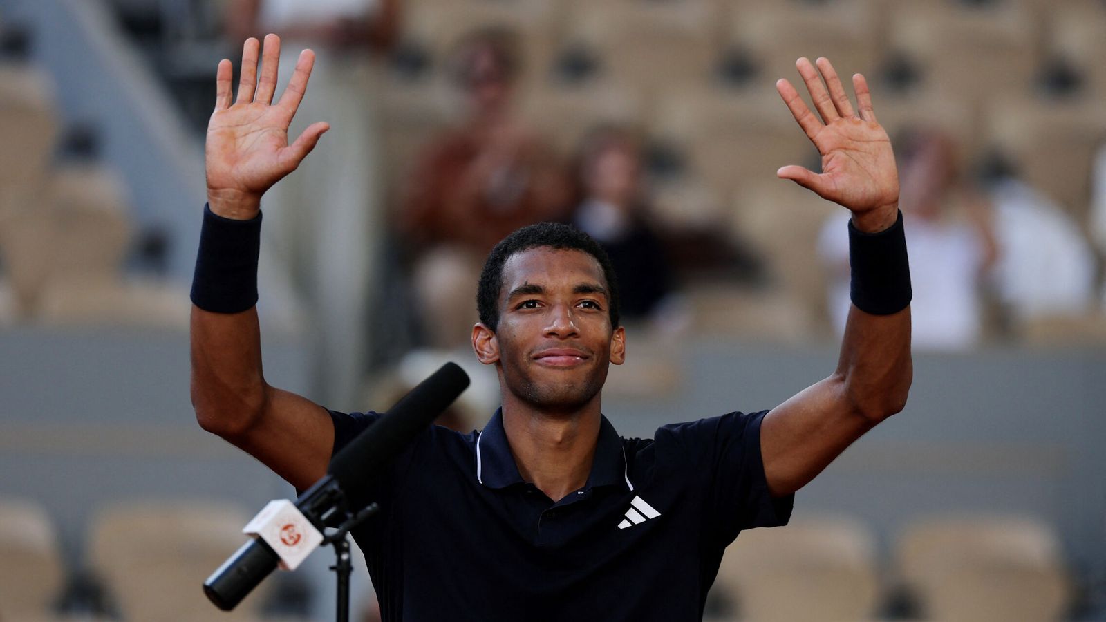 Auger-Aliassime, tras meterse en cuartos de Roland Garros: “La pregunta no es solo quién va a ser capaz de ganar un Grand Slam, sino quién va a ser capaz de mejorar su tenis”