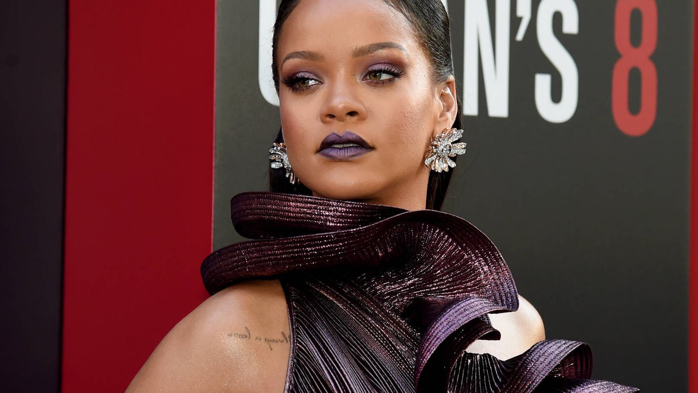 Tras el maquillaje, Rihanna ha lanzado la línea de moda Fenty. (Getty)